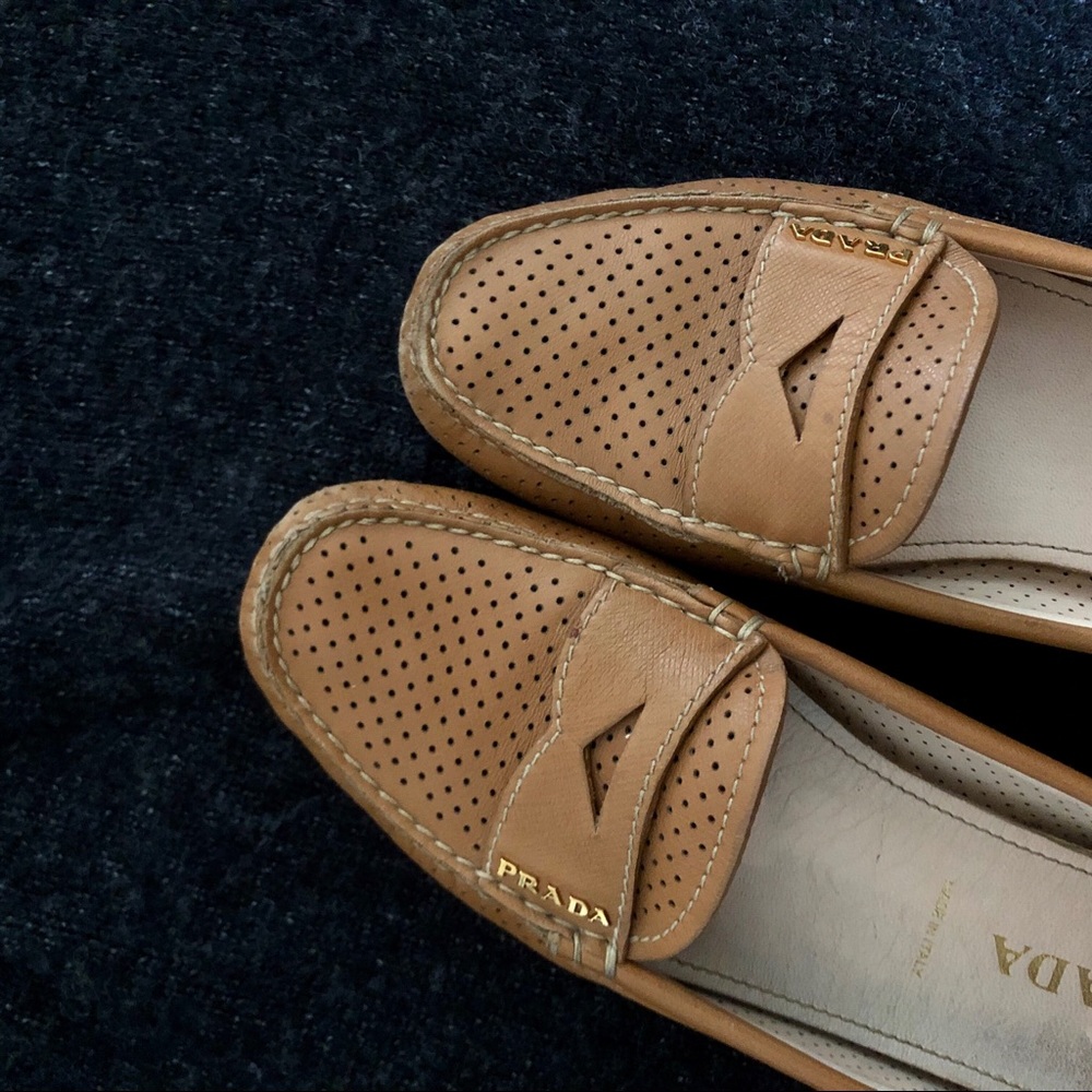 Prada tan colored driving loafer - Picture 5 of 10